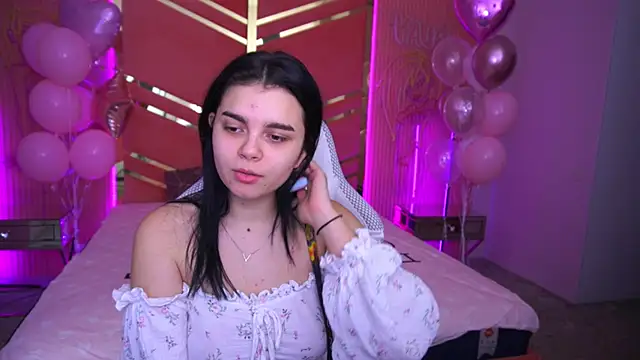 ShinyShyy online show from 17, 2, 2025