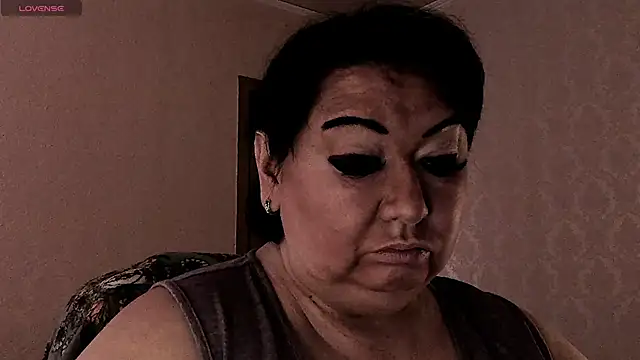 SexxyDreams1 online show from 13, 2, 2026