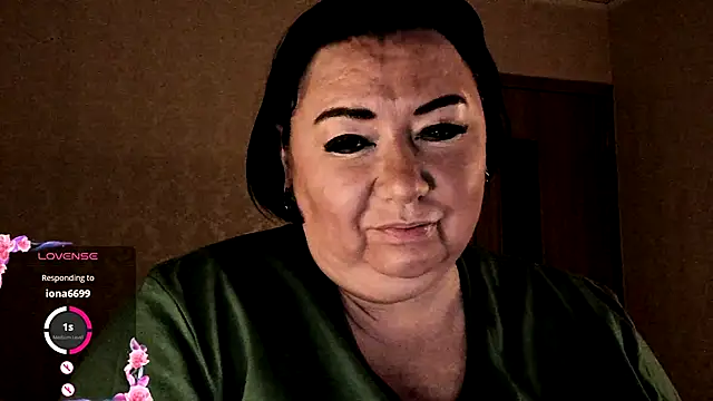 SexxyDreams1 online show from 5, 12, 2025