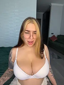 Snapshot of VikiDemi chatting on 20, 12, 2025 VikiDemi online show from 20, 12, 2025