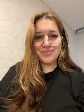 Snapshot of VikiDemi chatting on 29, 9, 2025 VikiDemi online show from 29, 9, 2025