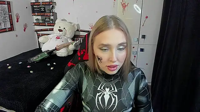 LinaTruly online show from 29, 10, 2025