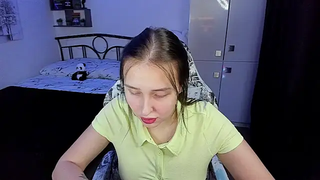 LinaTruly online show from 13, 11, 2025