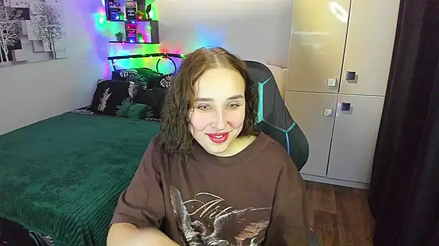 LinaTruly online show from 5, 2, 2026