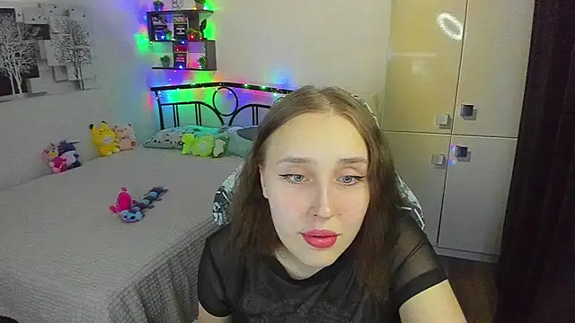 LinaTruly online show from 20, 4, 2026