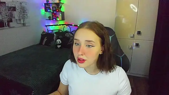 LinaTruly online show from 3, 3, 2026