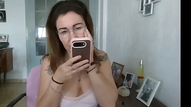 TamaraSweetxo online show from 29, 4, 2026
