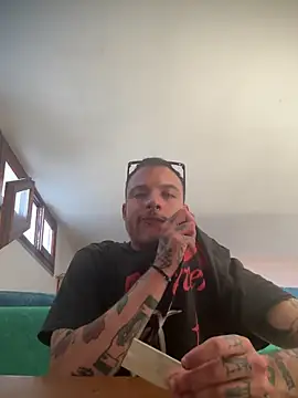 Snapshot of FTM98xxx chatting on 26, 5, 2026 FTM98xxx online show from 26, 5, 2026