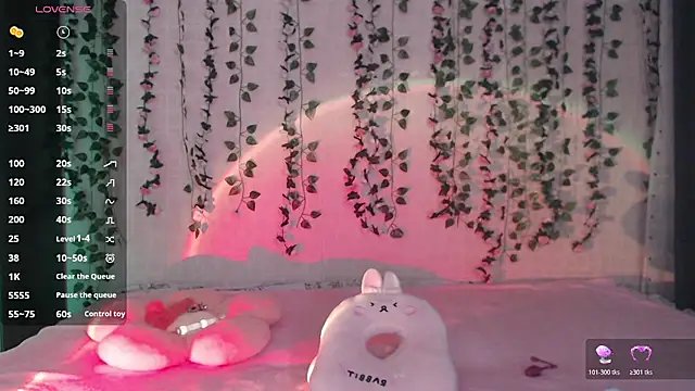 Snapshot of Lessy_Lasska chatting on 8, 11, 2025 Lessy Lasska online show from 8, 11, 2025