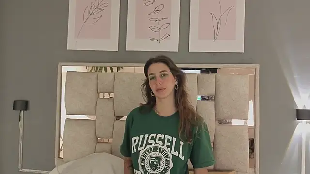 Snapshot of jolie_lov chatting on 1, 11, 2025 jolie lov online show from 1, 11, 2025