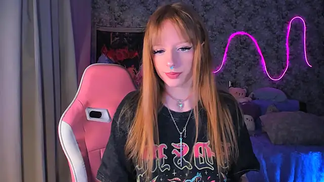 Snapshot of Inma_Lewdness chatting on 9, 2, 2025 Inma Lewdness online show from 9, 2, 2025