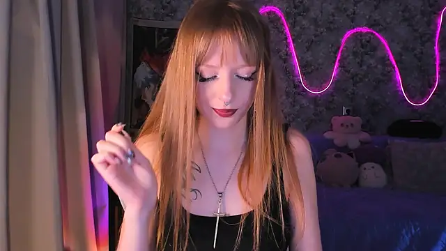 Snapshot of Inma_Lewdness chatting on 1, 2, 2025 Inma Lewdness online show from 1, 2, 2025