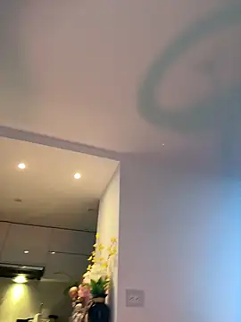 NicoleCut online show from 20, 2, 2026