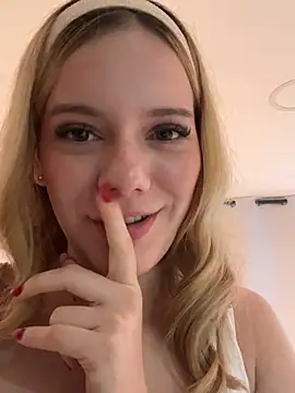 NicoleCut online show from 7, 3, 2025