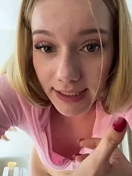 NicoleCut online show from 18, 2, 2025