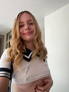 NicoleCut online show from 13, 3, 2025