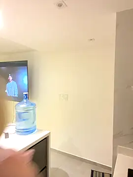 NicoleCut online show from 2, 12, 2025