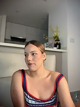 NicoleCut online show from 31, 5, 2026