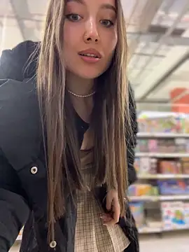 VelvetVixenI online show from 15, 3, 2026