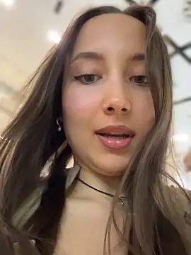 VelvetVixenI online show from 8, 4, 2026