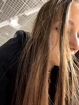 VelvetVixenI online show from 18, 1, 2026