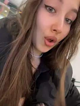 VelvetVixenI online show from 4, 3, 2026