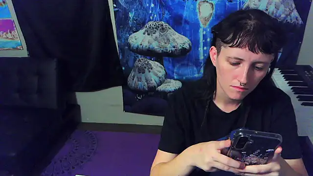  hellostormy  online show from 31, 10, 2025