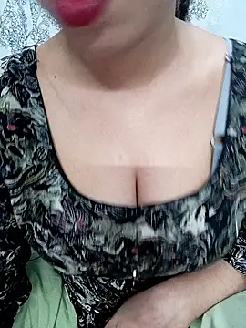 Haniya-143 online show from 22, 4, 2026