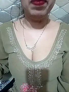 Snapshot of Haniya-143 chatting on 14, 6, 2026 Haniya-143 online show from 14, 6, 2026