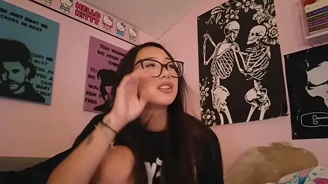 Snapshot of tokyobaby chatting on 28, 9, 2025 tokyobaby online show from 28, 9, 2025