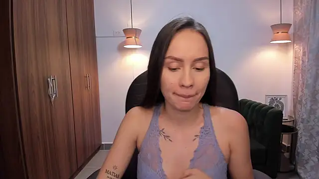 kiim sweett online show from 4, 10, 2025