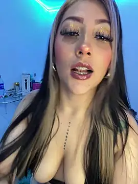 Luna SofiaXX online show from 23, 5, 2026