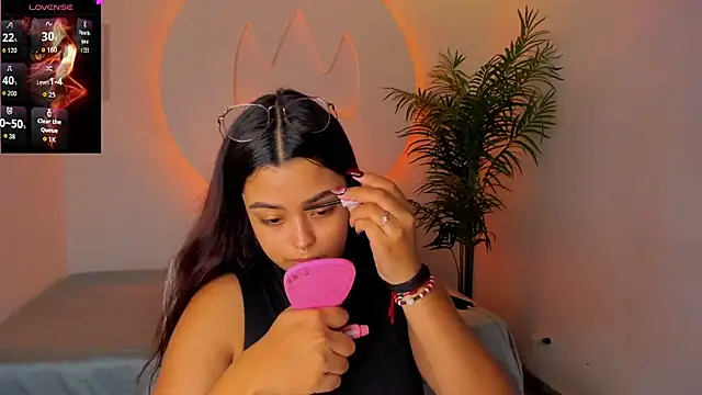 Ariana Pierce online show from 4, 12, 2025