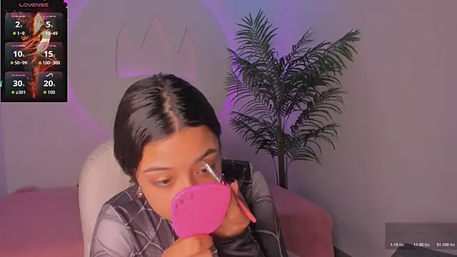 Ariana Pierce online show from 19, 11, 2025