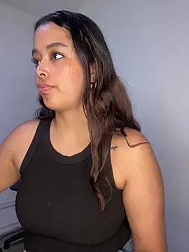 Ariana Pierce online show from 10, 5, 2026