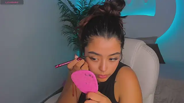 Ariana Pierce online show from 22, 10, 2025