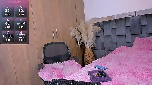 Nicol ofi24 online show from 18, 3, 2025