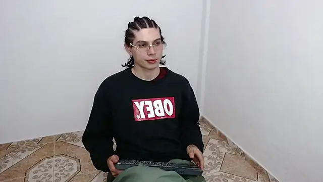 pervertsteens3 online show from 1, 3, 2026