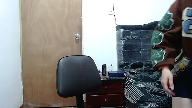 pervertsteens3 online show from 7, 11, 2025