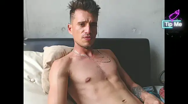 roystonee10 online show from 13, 1, 2025