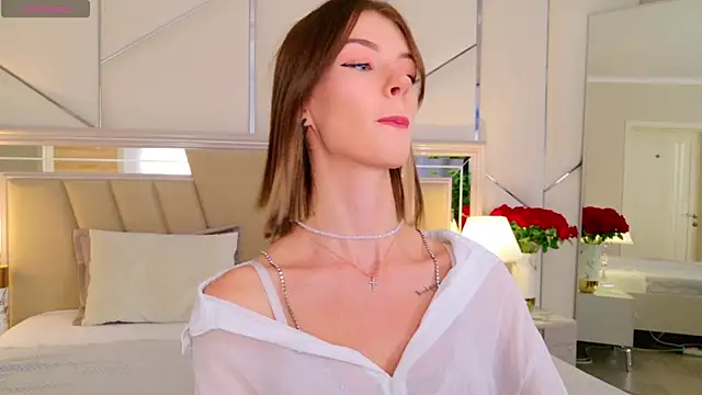 Snapshot of MeganMour chatting on 20, 10, 2025 MeganMour online show from 20, 10, 2025