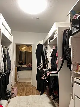 Engel mia online show from 10, 4, 2026