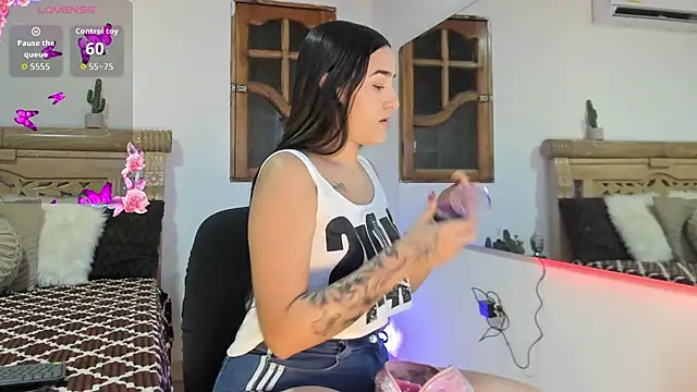 oriana faddila online show from 10, 4, 2026