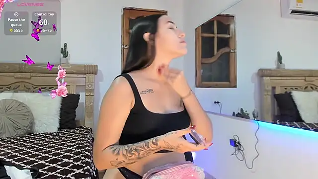 oriana faddila online show from 12, 4, 2026