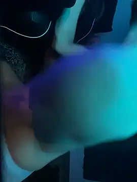 DerekPerez2025 online show from 28, 2, 2025