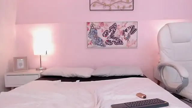 sara17  online show from 2, 11, 2025