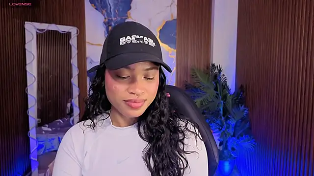 penelope tay1 online show from 7, 6, 2026
