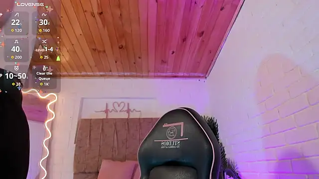 Snapshot of penelope_tay1 chatting on 27, 11, 2025 penelope tay1 online show from 27, 11, 2025