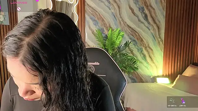 penelope tay1 online show from 11, 5, 2026