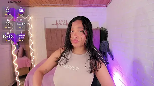 Snapshot of penelope_tay1 chatting on 28, 11, 2025 penelope tay1 online show from 28, 11, 2025